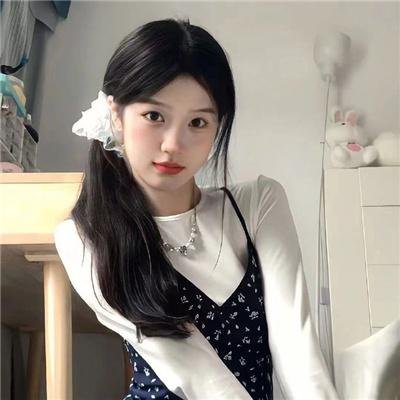 萘娅